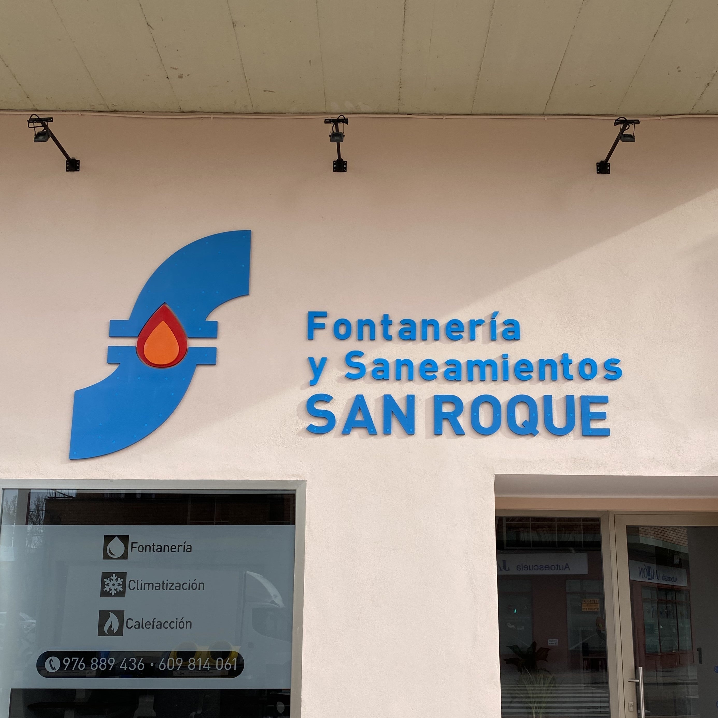 Fachada Fontanería y Saneamientos San Roque
